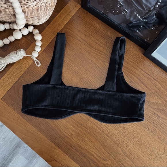 BLACK RIBBED MINI CROP TOP #0346 - Picture 2 of 5